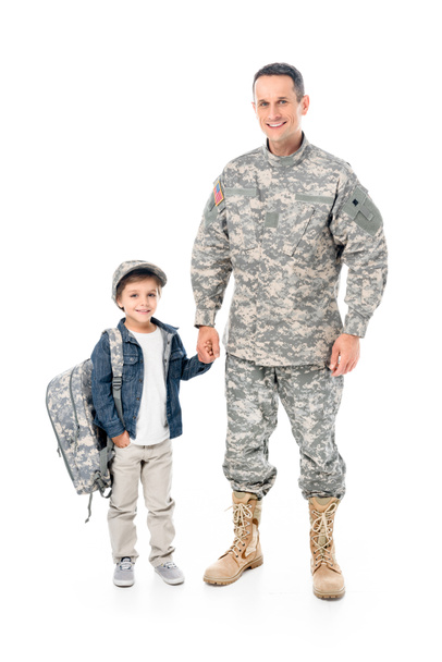 petit garçon et père en uniforme militaire
 - Photo, image