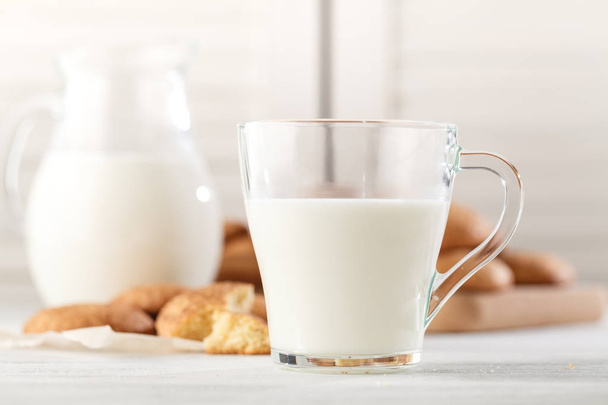 Freshly baked snickerdoodle cookies  with old-fashioned milk jug - Φωτογραφία, εικόνα