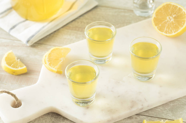 Sweet Homemade Lemon Limoncello - Fotoğraf, Görsel