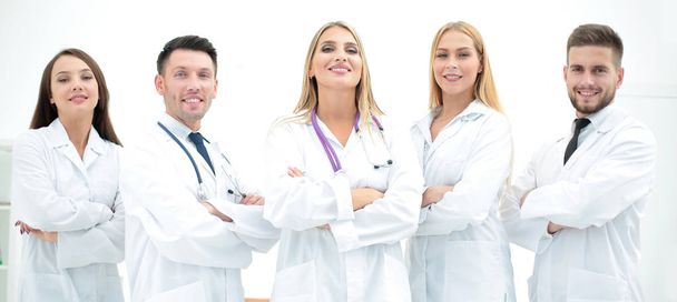 ομάδα πορτρέτο του μια επαγγελματική ιατρική ομάδα - Φωτογραφία, εικόνα