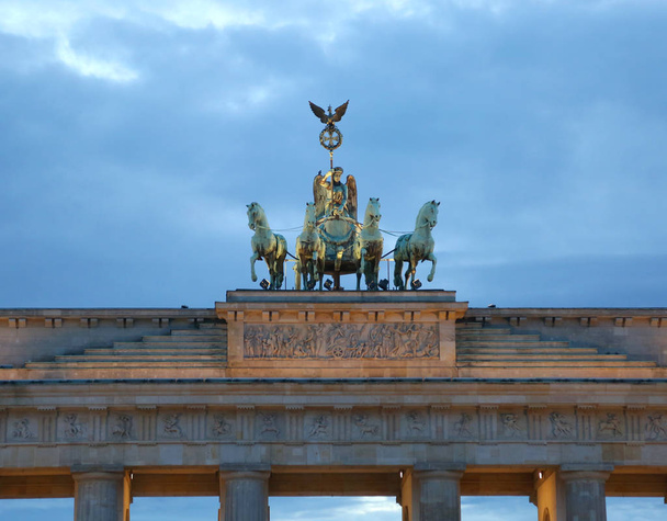 Brandenburg Gate Symbol  of Berlin with Quadriga with four  Hors - Φωτογραφία, εικόνα