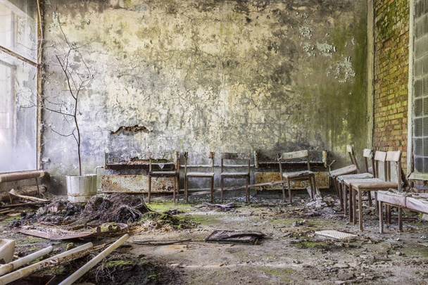 Hospital abandonado en Pripyat (Ucrania
) - Foto, imagen