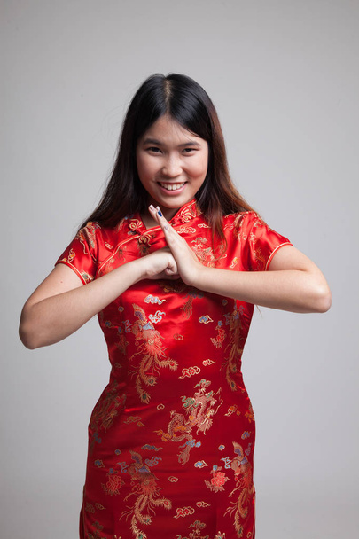 Azjatyckie dziewczyny w chiński cheongsam sukienka - Zdjęcie, obraz