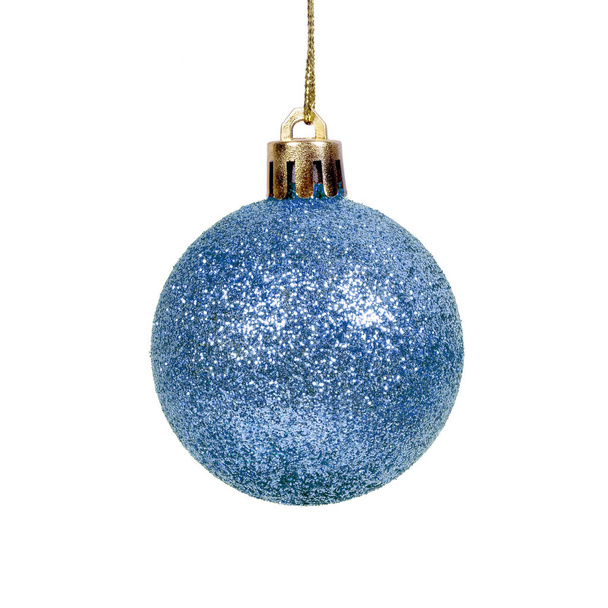 μπλε λαμπερά Χριστούγεννα μπάλα απομονωμένη λευκό φόντο. - Φωτογραφία, εικόνα