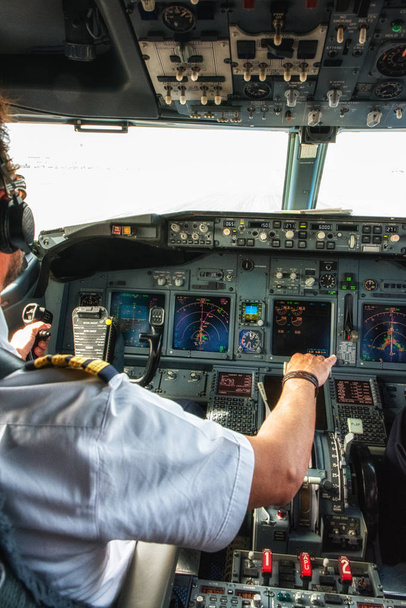 İş yerinde pilotlar - Fotoğraf, Görsel