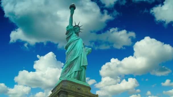 Estatua de la Libertad, con nubes y efectos en Nueva York, ultra hd 4k, time lapse
 - Imágenes, Vídeo
