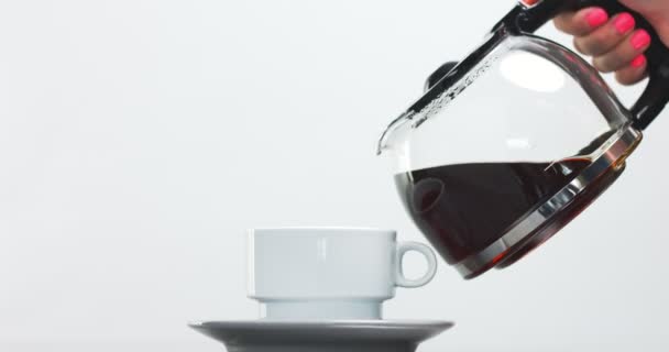Kaffeezubereitung in konventioneller Kaffeemaschine - Filmmaterial, Video