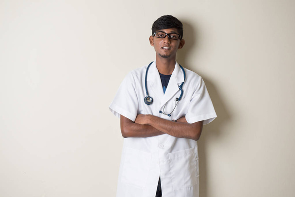 Indian male doctor - Фото, изображение