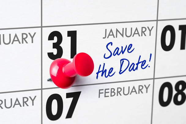 Calendario da parete con spilla rossa - 31 gennaio
 - Foto, immagini
