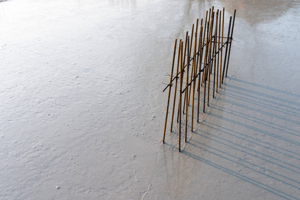 çelik takviye çubukları ile betonarme döşeme - Fotoğraf, Görsel