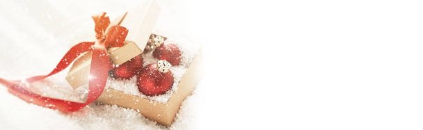 Красиві червоні класичні вафлі або різдвяні прикраси в подарунок
  - Фото, зображення