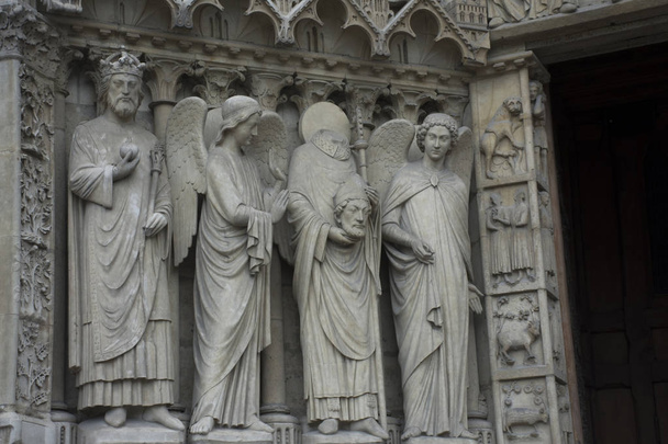 Denkmal der Kathedrale Notre-Dame de Paris oder unserer Dame von Paris  - Foto, Bild
