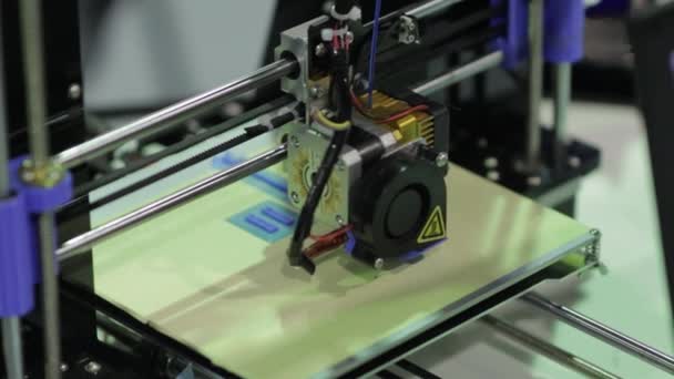 3D baskı hareketli masa - Video, Çekim