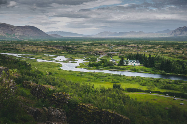 Исландские тектонические плиты встречаются
 - Фото, изображение