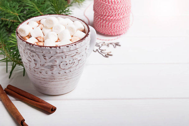 Hot chocolate with marshmallows  close-up - Φωτογραφία, εικόνα