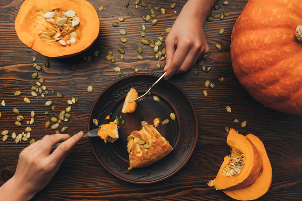 women eating pumpkin pie - Photo, Image