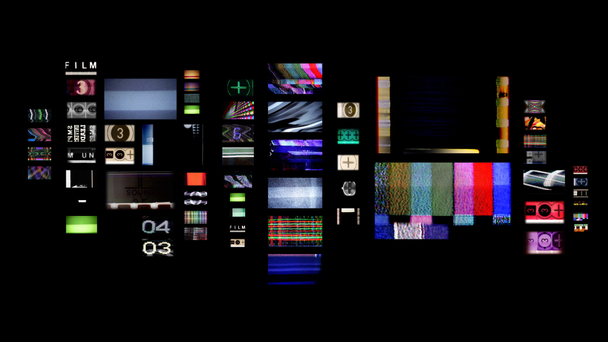 Animação digital de telas hd mostrando filme e tv distorção estática relacionada e contagem regressiva
 - Filmagem, Vídeo