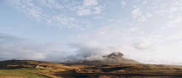 paisagem vulcânica da Islândia
  - Foto, Imagem