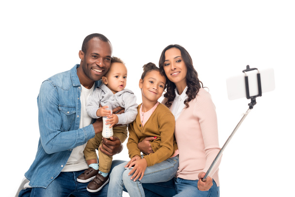 african american rodziny biorąc selfie - Zdjęcie, obraz