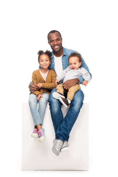 african american father with kids  - Foto, Imagen