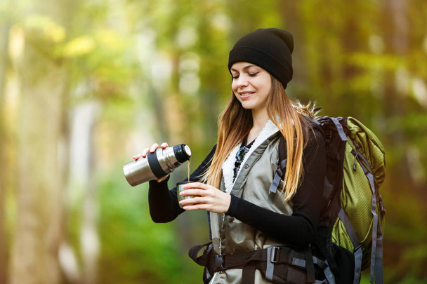 Tourist Girl in the Forest - Zdjęcie, obraz
