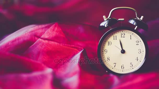 time lapse  fast vintage background with retro alarm clock on table - Footage, Video