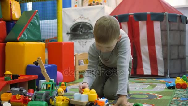 Childrens games. Fun kids in the room. - Video