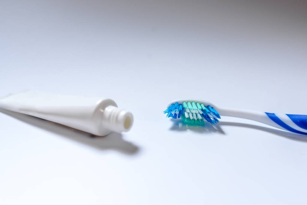  Dental tools and toothbrush - Φωτογραφία, εικόνα