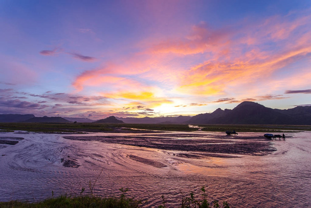 Nádherný západ slunce v Mt.Pinatubo - Fotografie, Obrázek