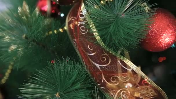 Διακοσμημένο χριστουγεννιάτικο δέντρο  - Πλάνα, βίντεο