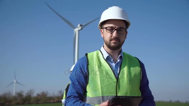Inženýr windfarm - Záběry, video