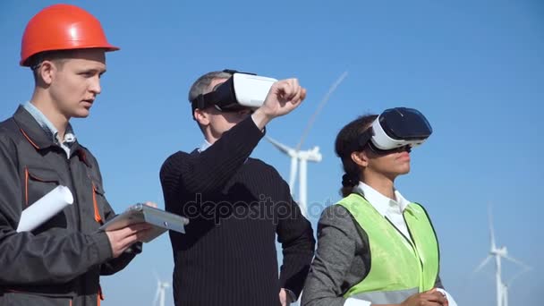 Engineers with virtual reality headset - Footage, Video