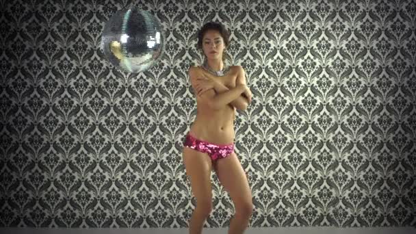 Sensual shot of a beautiful woman dancing - Filmmaterial, Video
