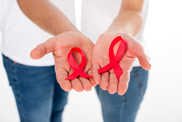 couple with aids ribbons - Zdjęcie, obraz