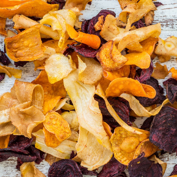 Tál egészséges Snack a zöldség Chips, sült krumpli - Fotó, kép