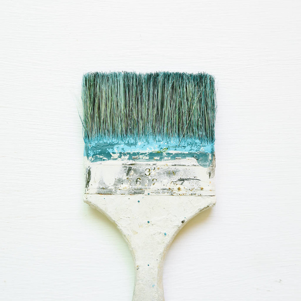 Paint brush on white background - Fotoğraf, Görsel