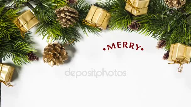 Écriture à la main blanche Joyeux Noël animation calligraphie lettrage texte sur fond blanc avec des cadeaux et des branches de vacances décoration. Pour carte de vœux vidéo. Sentiment heureux
 - Séquence, vidéo