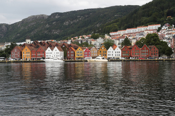 Bryggen street Bergen - Foto, afbeelding