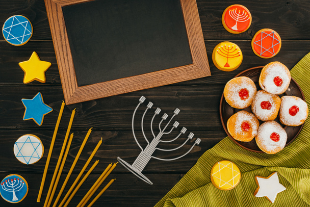 menorah e cornice per hanukkah
 - Foto, immagini