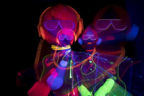 brilho uv neon sexy disco feminino cyber doll
 - Foto, Imagem