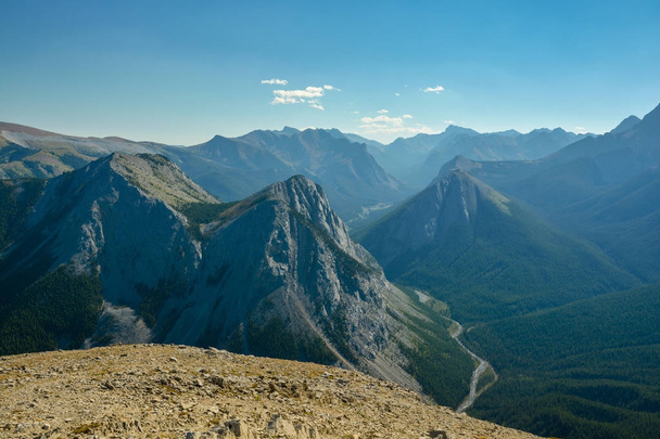 Kalliovuoret Jasperin kansallispuistossa, Kanadassa
 - Valokuva, kuva