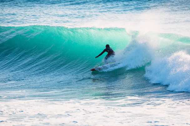 Surfer riding  on perfect ocean wave  - Fotografie, Obrázek