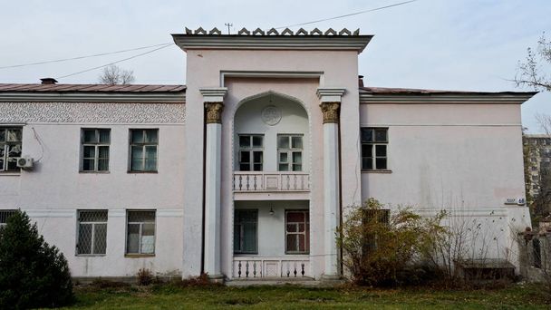 Almaty oud huis - Foto, afbeelding