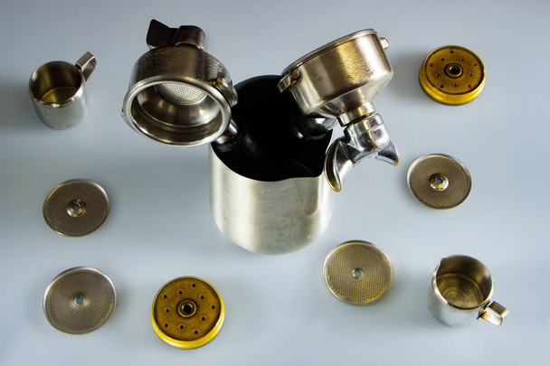 Filtr držák profesionálního kávovaru s tamped kávou - Fotografie, Obrázek