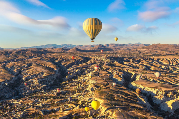 Hot air Balloons flight in Cappadocia - Φωτογραφία, εικόνα
