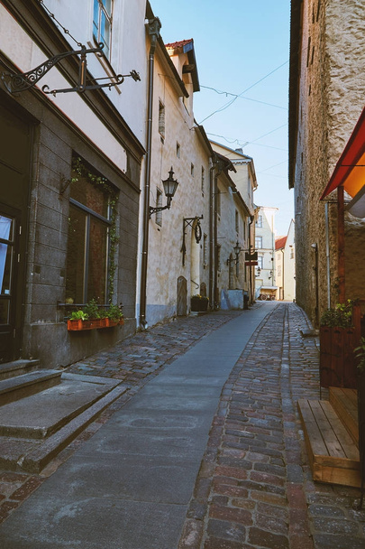Old street in Tallinn, Estonia - Zdjęcie, obraz