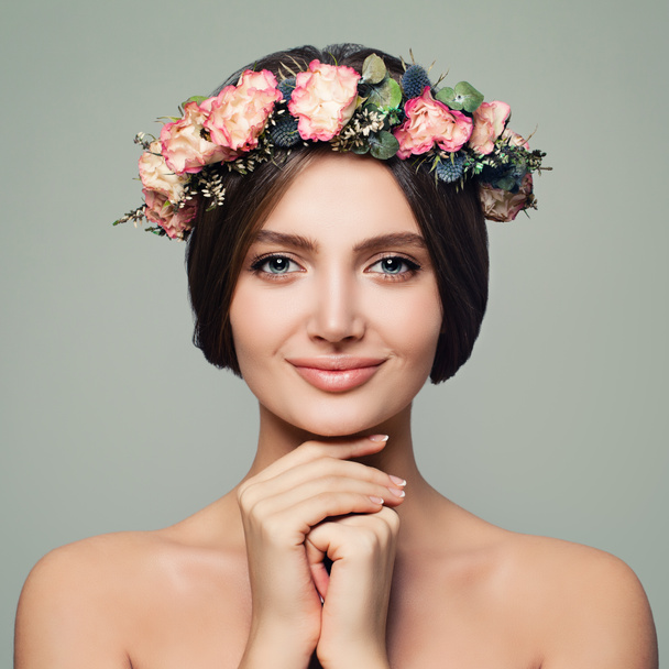 Perfect Young Model Woman with Healthy Skin - Foto, imagen