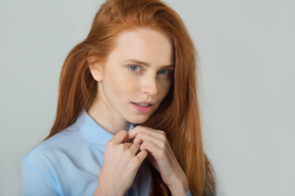 beautiful young girl with red hair - Fotó, kép