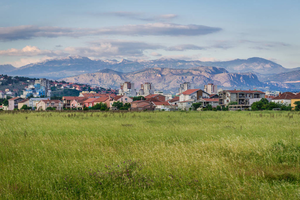 Podgorica em Montenegro
 - Foto, Imagem