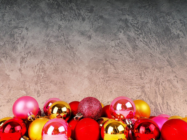 Koule vánoční ozdoby dekorace, barevné kuličky, kopie prostor - Fotografie, Obrázek